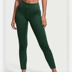 VS incredible essential leggings